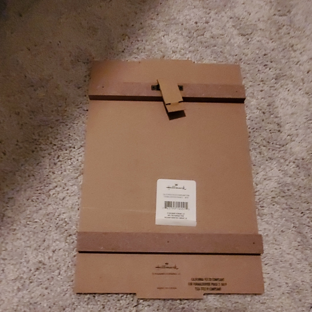 NWT HALLMARK WOOD DECOR - Picture 3 of 3